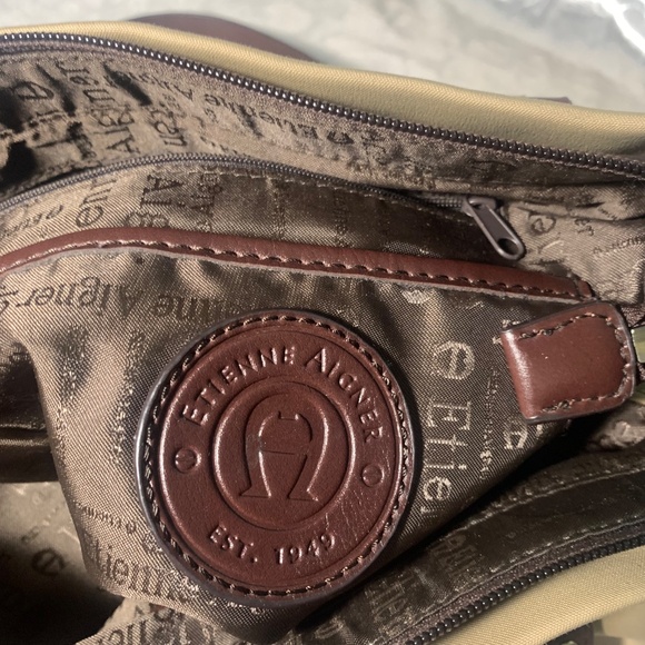 ETIENNE AIGNER Elegant Brown Shoulder Bag - Perfect Condition, Great Deal! - Picture 12 of 16